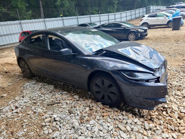 2026 TESLA MODEL 3