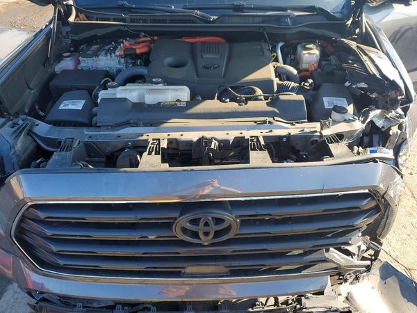 2024 TOYOTA SEQUOIA