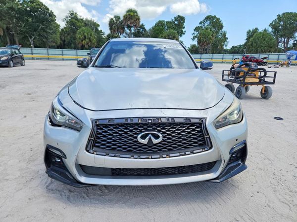 2017 INFINITI Q50