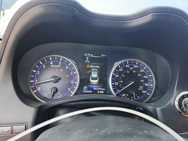 2017 INFINITI Q50
