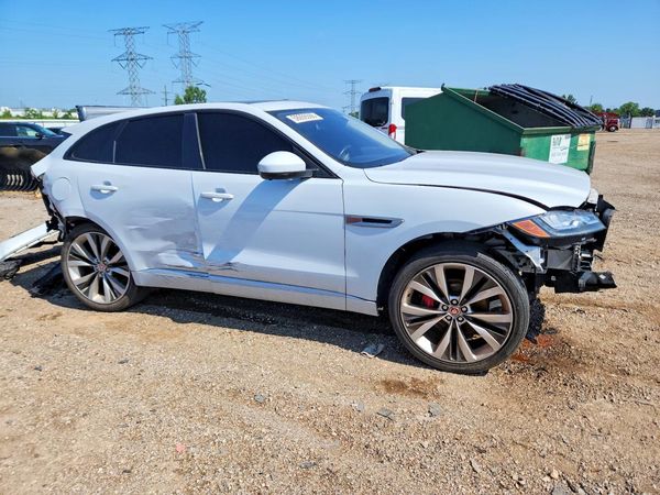 2017 JAGUAR F-PACE