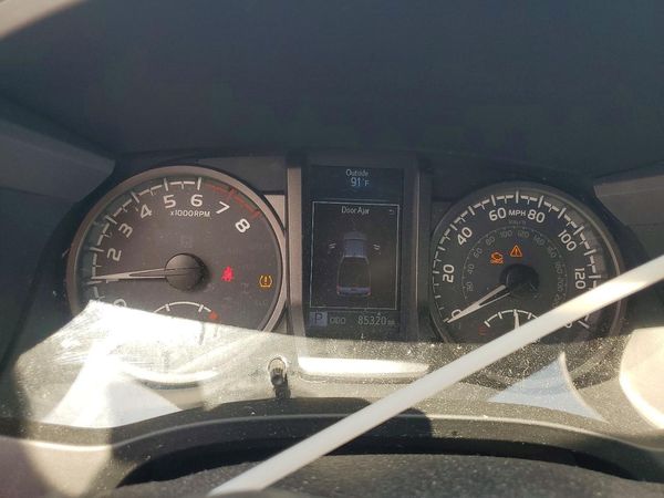 2019 TOYOTA TACOMA SR5