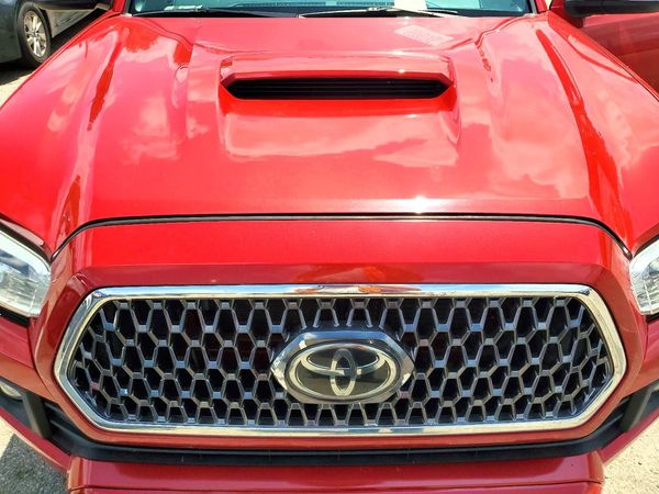 2019 TOYOTA TACOMA SR5