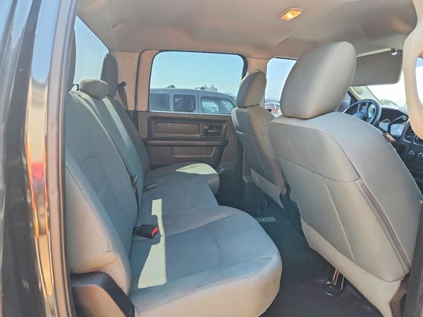 2015 RAM 1500 ST