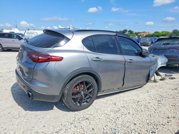 2020 ALFA ROMEO STELVIO RWD