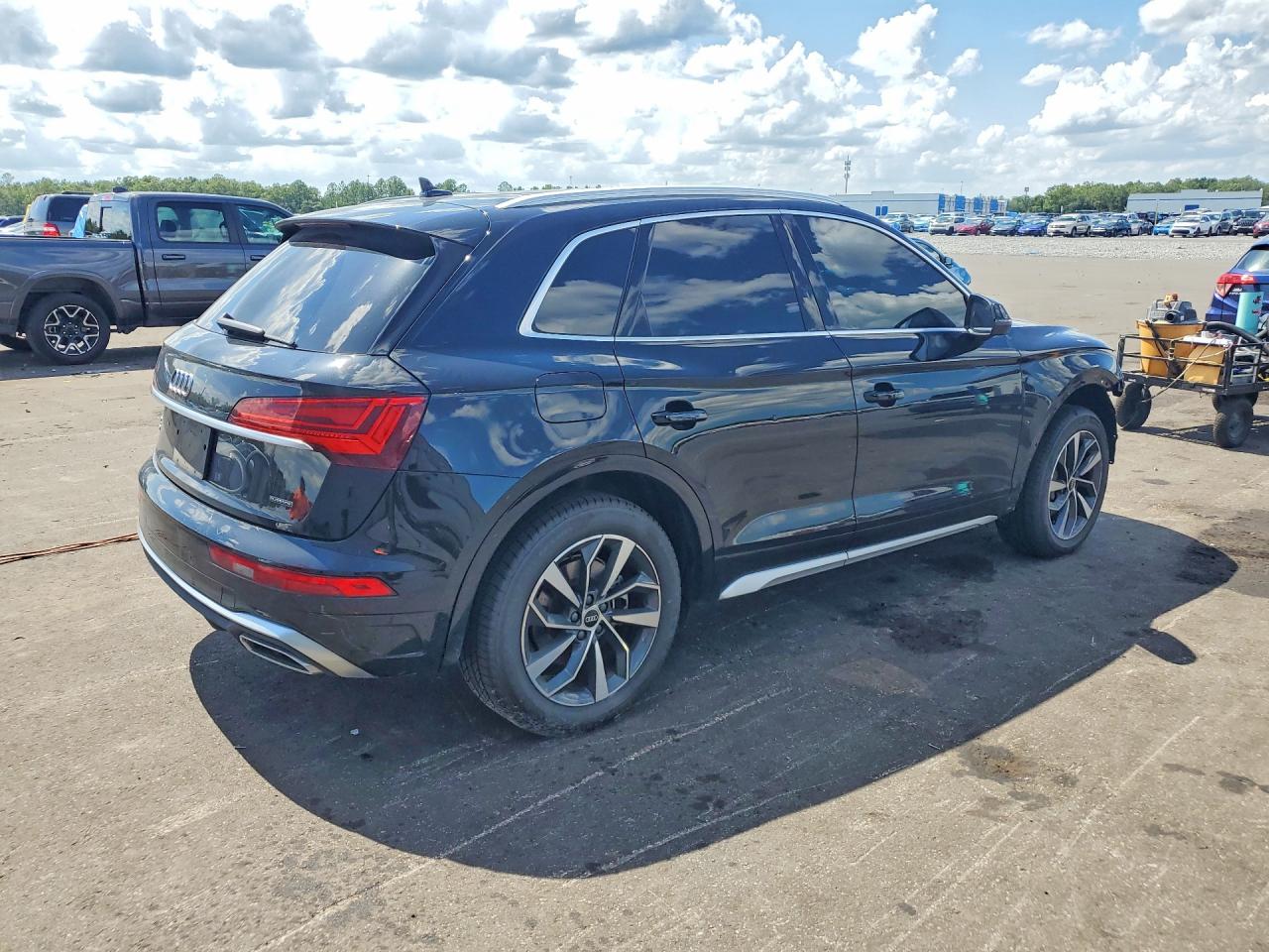 2021 AUDI Q5 quattro Premium Plus
