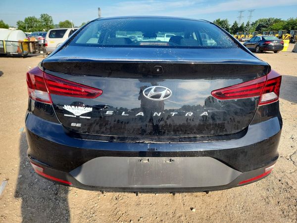 2019 HYUNDAI ELANTRA SE