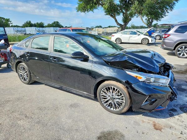 2026 KIA FORTE GT Line — Passenger 3/4