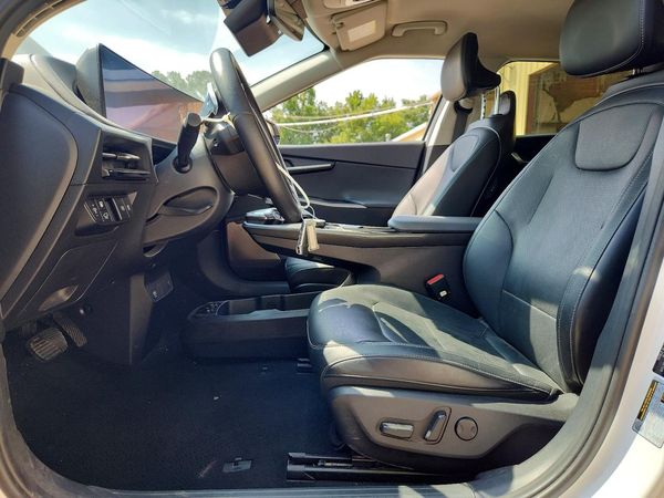 2024 KIA EV6 Light, Wind
