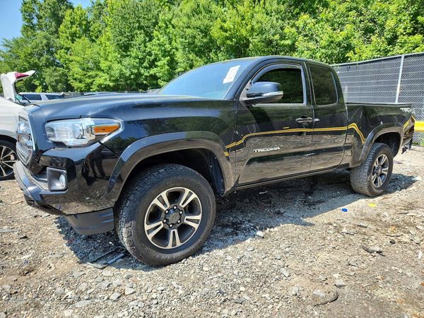 2016 TOYOTA TACOMA
