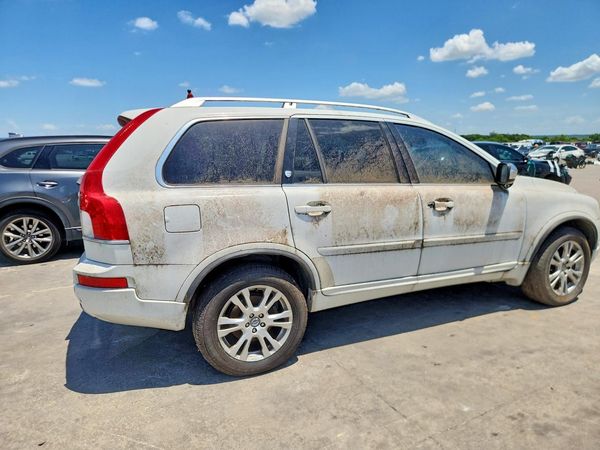 2013 VOLVO XC90