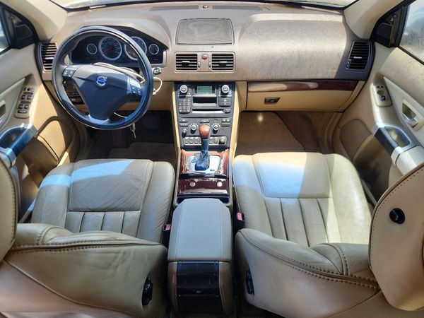 2013 VOLVO XC90