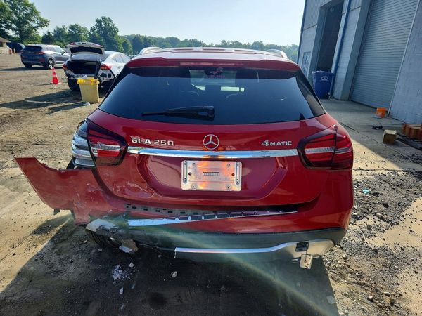 2019 MERCEDES-BENZ GLA GLA250-4M