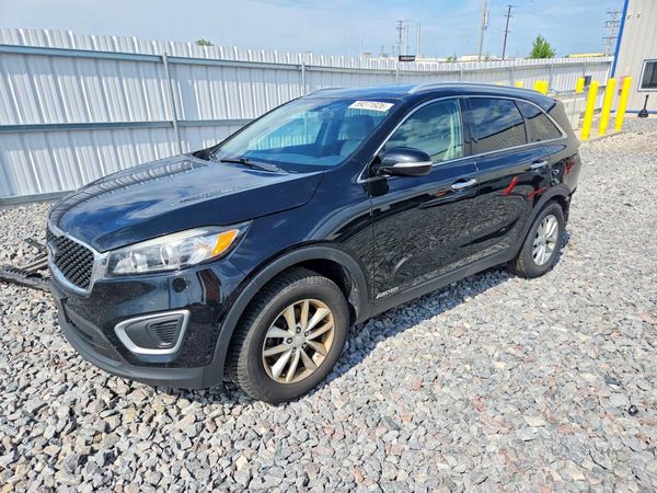 2016 KIA SORENTO L / LX