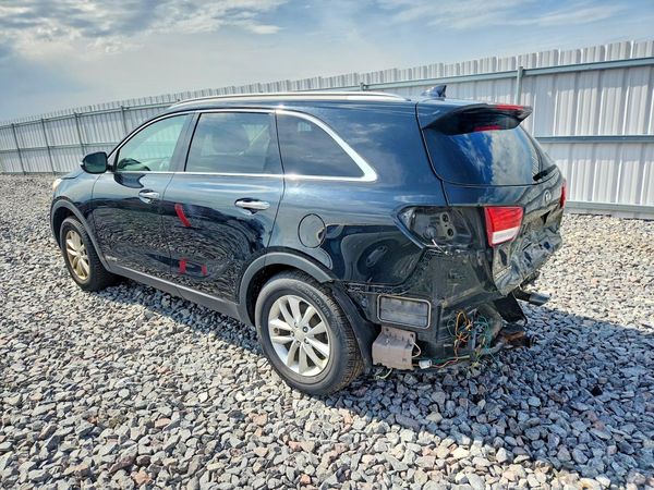 2016 KIA SORENTO L / LX