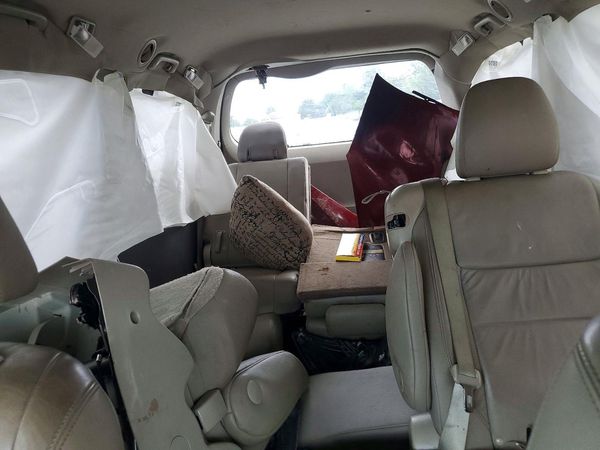 2017 TOYOTA SIENNA
