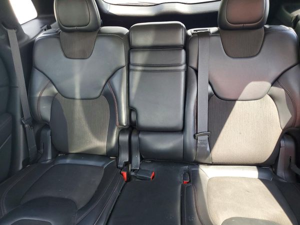 2015 JEEP CHEROKEE TRAILHAWK 4X4