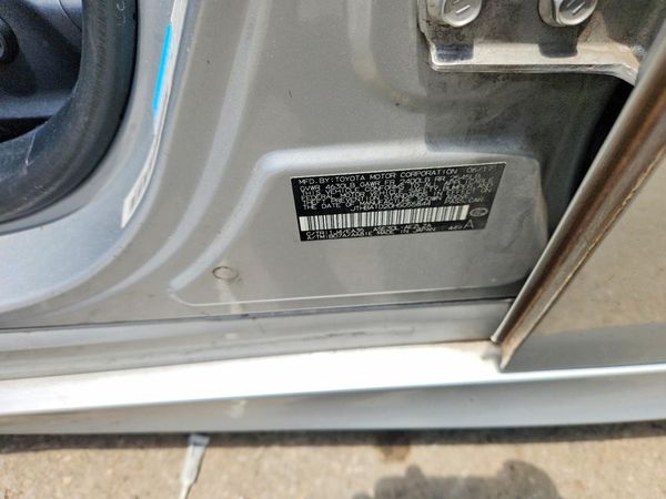 2017 LEXUS IS 200t
