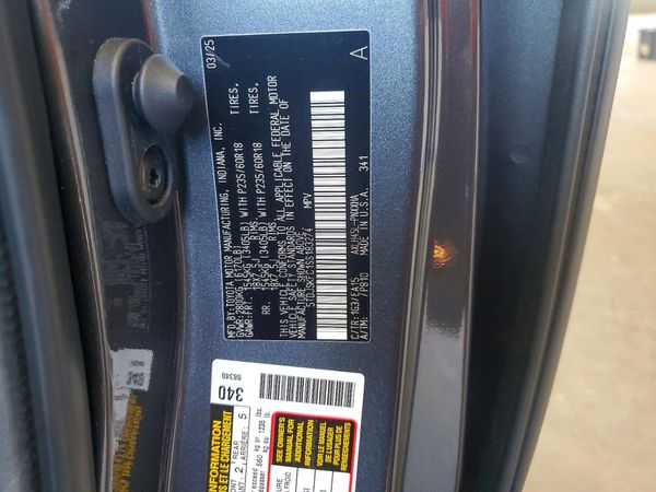2025 TOYOTA SIENNA XLE