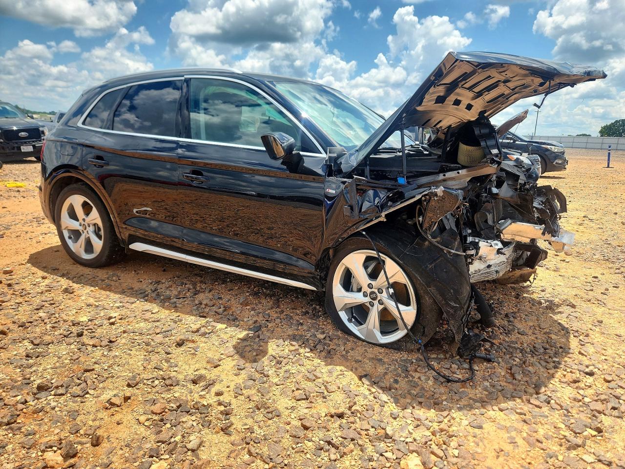 2024 AUDI Q5 S Line quattro Prestige