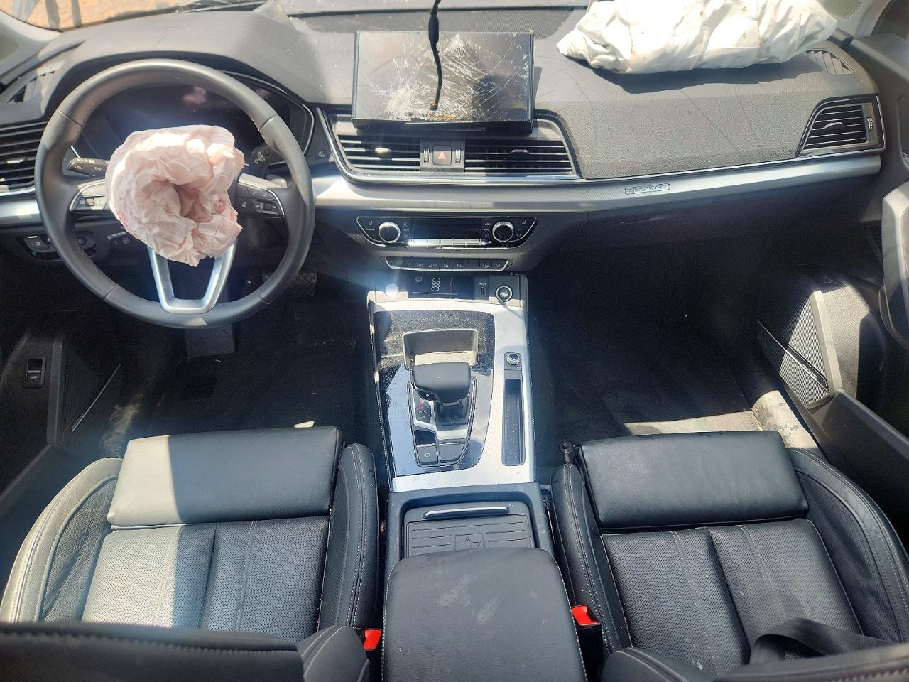 2024 AUDI Q5 S Line quattro Prestige