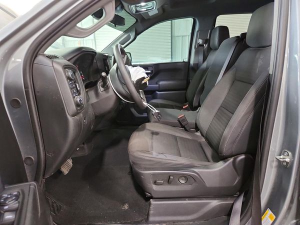 2024 CHEVROLET SILVERADO Custom
