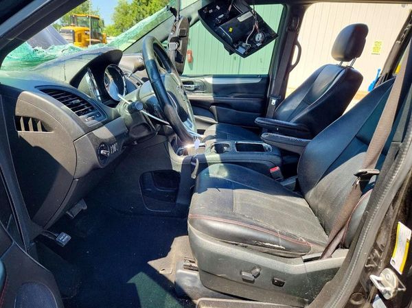 2017 DODGE GRAND CARAVAN GT