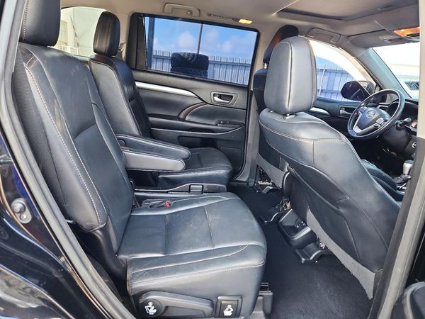 2017 TOYOTA HIGHLANDER SE/XLE