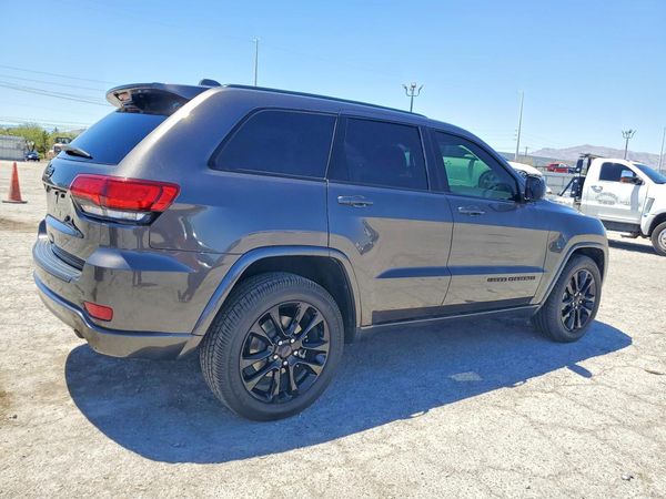 2020 JEEP GRAND CHEROKEE LAREDO 4X2