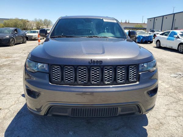 2020 JEEP GRAND CHEROKEE LAREDO 4X2