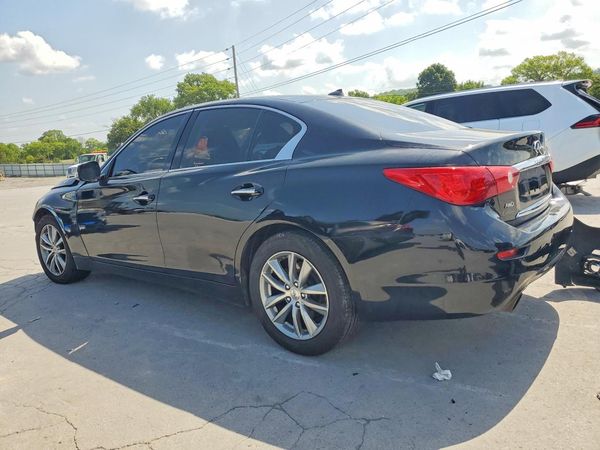 2015 INFINITI Q50