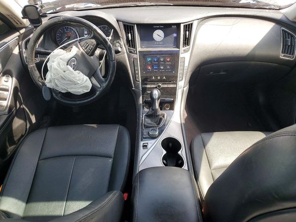 2015 INFINITI Q50