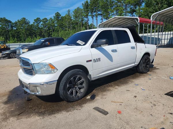 2016 RAM 1500 SLT CREW CAB 4X2