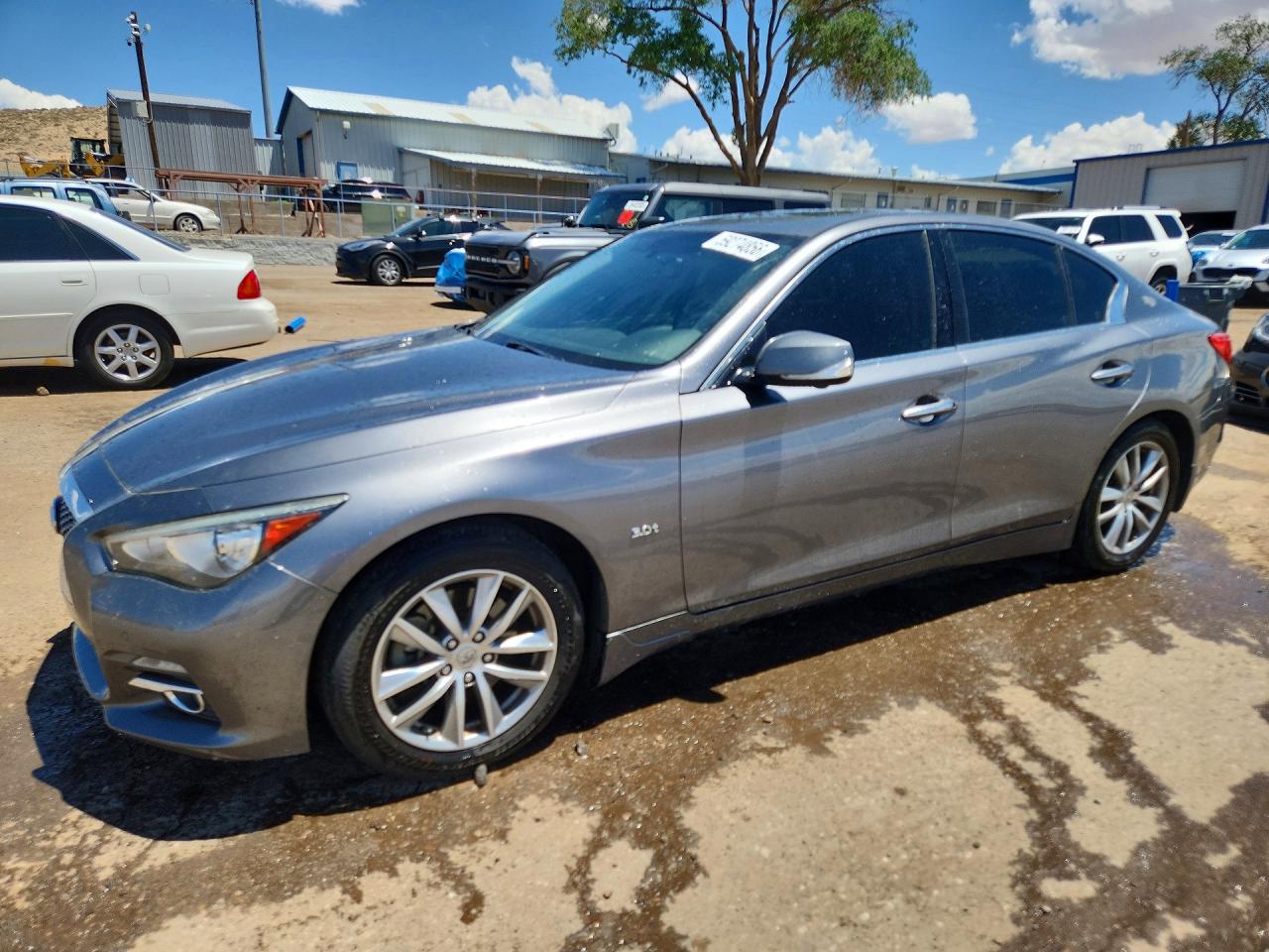 2016 INFINITI Q50