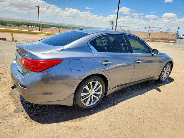 2016 INFINITI Q50