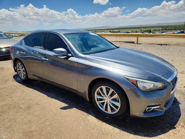 2016 INFINITI Q50