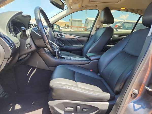 2016 INFINITI Q50