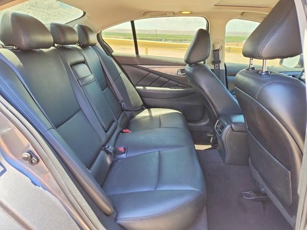2016 INFINITI Q50