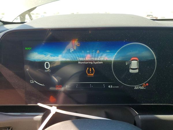 2024 KIA NIRO Wind