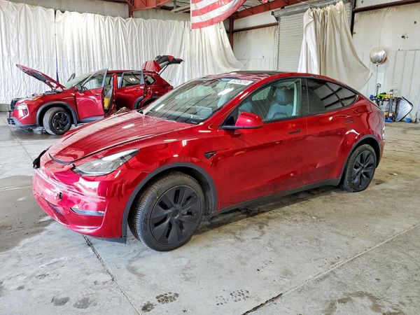 2024 TESLA MODEL Y
