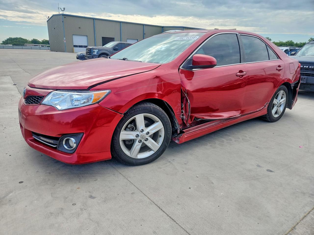 2014 TOYOTA CAMRY