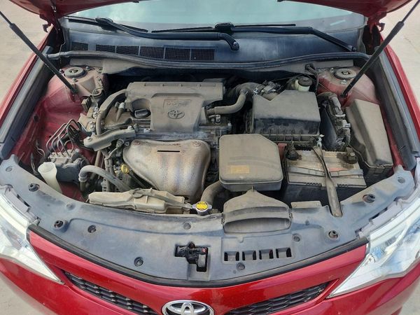 2014 TOYOTA CAMRY