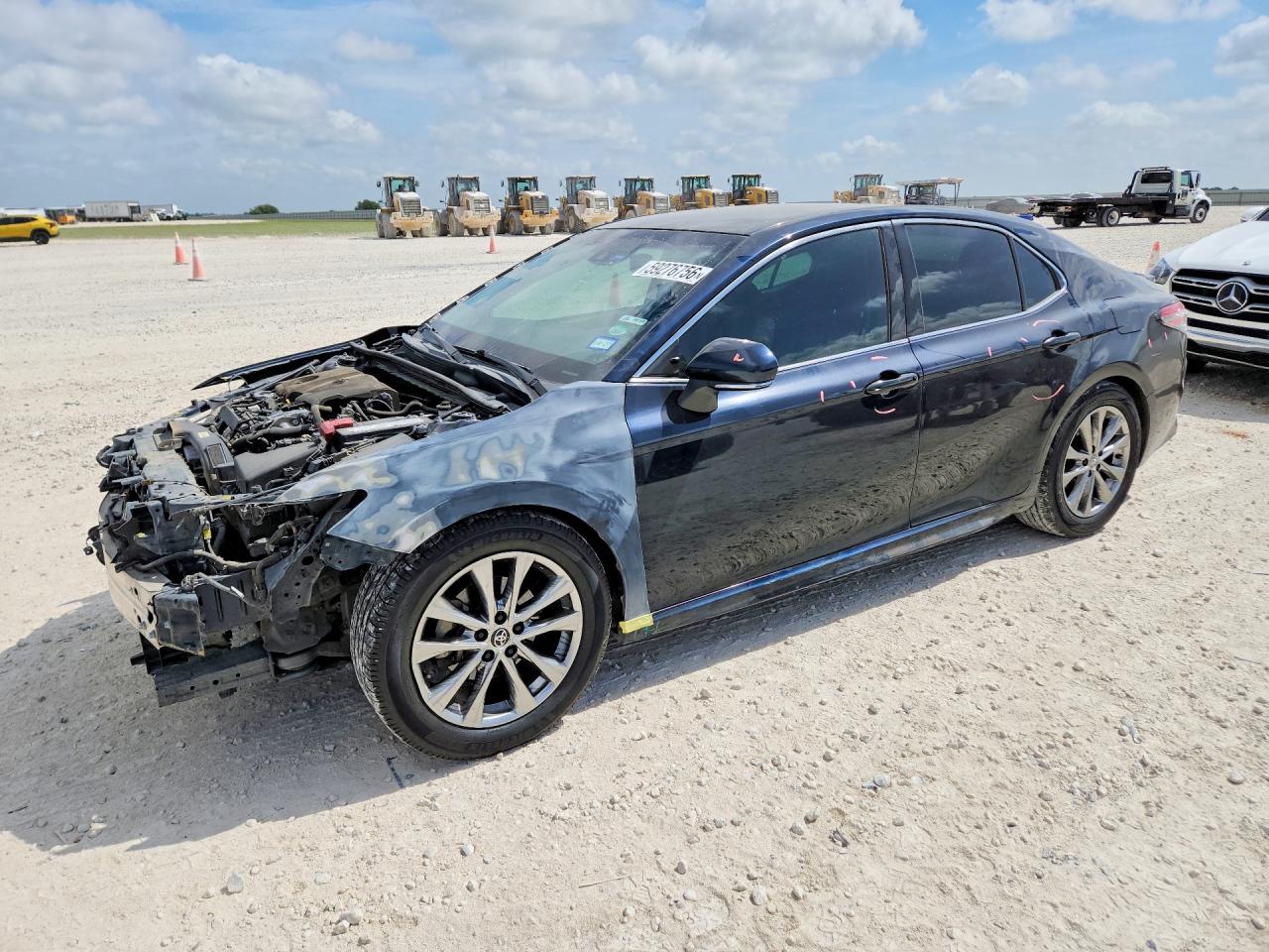 2018 TOYOTA CAMRY