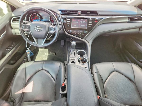 2018 TOYOTA CAMRY