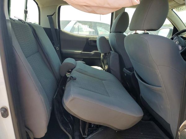 2016 TOYOTA TACOMA