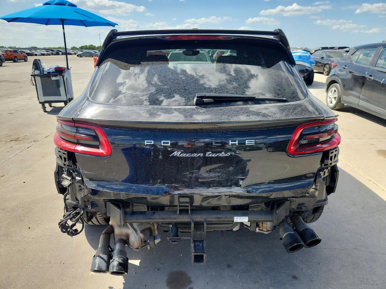 2015 PORSCHE MACAN