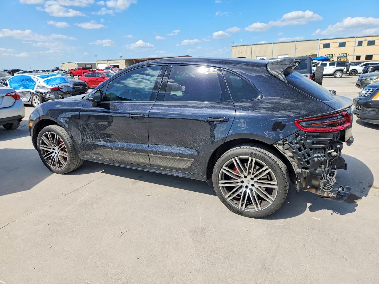 2015 PORSCHE MACAN