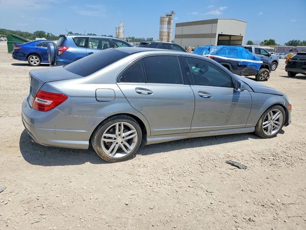 2013 MERCEDES-BENZ C C300