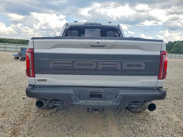 2025 FORD F150