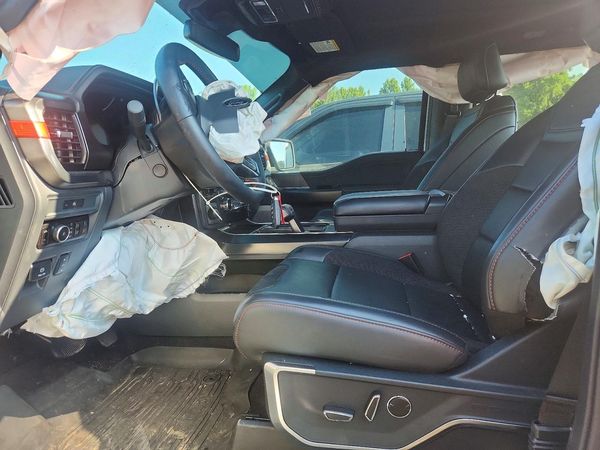 2025 FORD F150